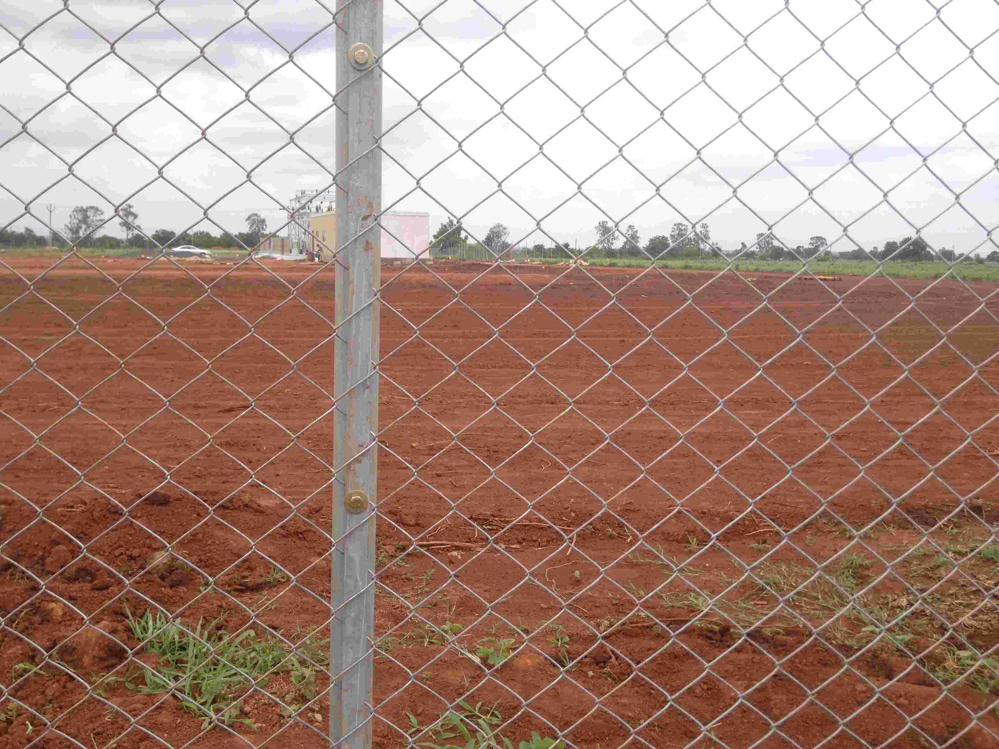 chain link fence mesh